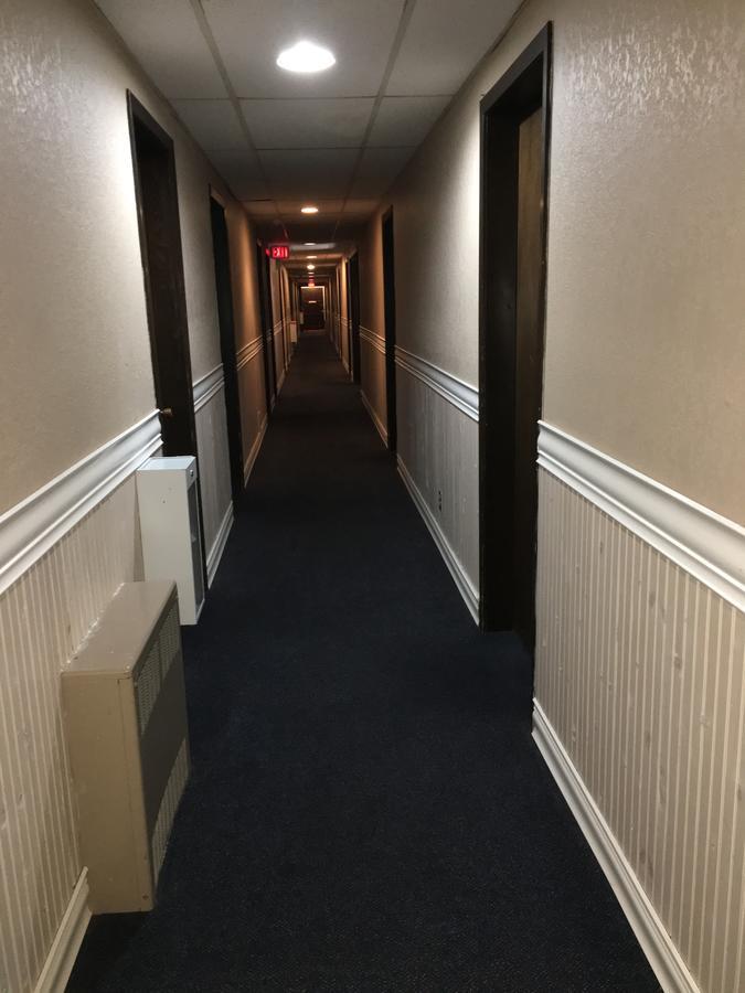 Merritt Desert Inn Экстерьер фото